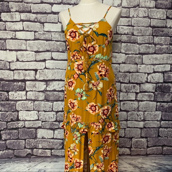 Xhilaration Dresses & Skirts - Xhilaration Long Dress Size Large